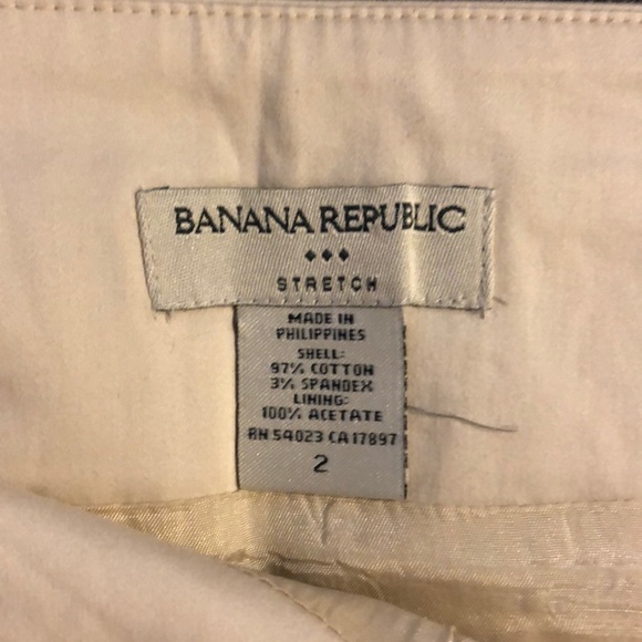 Banana Republic Khaki mini skirt 2 - Picture 2 of 3